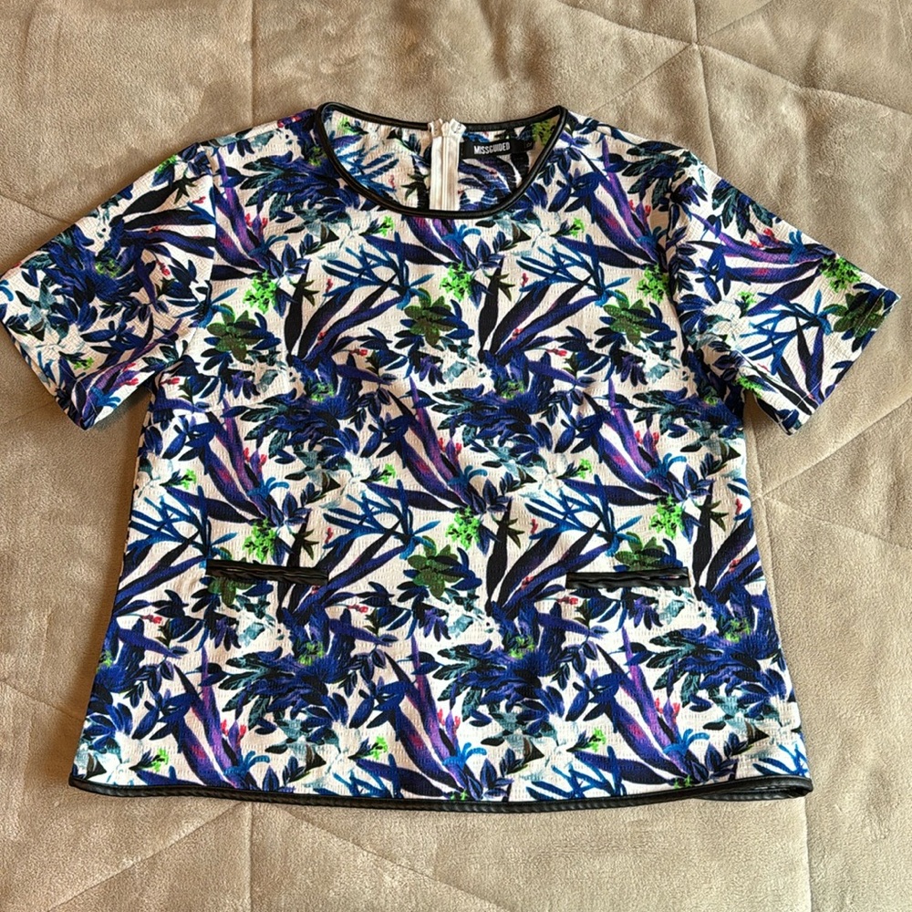 MISSGUIDED textured top SIZE 12